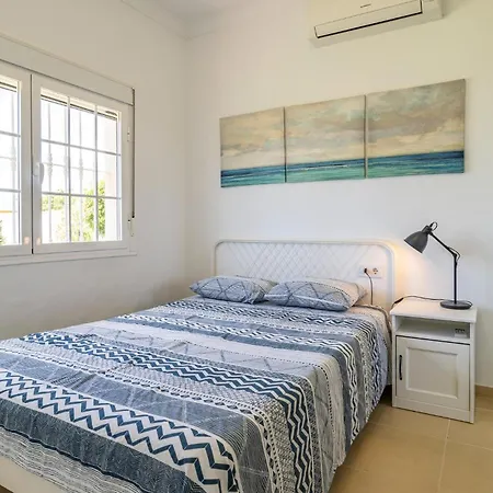 Holiday home In Chiclana De La Fronter With Kitchen