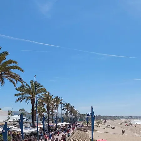 In Chiclana De La Fronter With Kitchen Holiday home